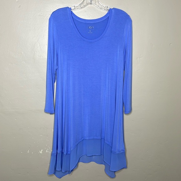 LOGO Top Periwinkle Knit Chiffon Hem Three Quarter Sleeves Soft Stretchy Medium - Picture 1 of 10